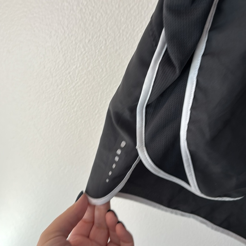 North Face | GTD Flash Dry Running Shorts XL - Picture 6 of 8